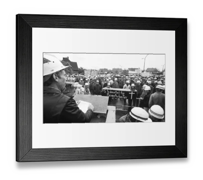 Framed Print : 3000 steelworkers at the Peine-Salzgitter steelworks took to the streets in 1982 to protest out of concern for their Framed Print : 3000 steelworkers at the Peine-Salzgitter steelworks took to the streets in 1982 to protest out of concern for their