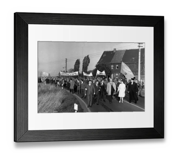 Framed Print : Due to the energy and mining crisis Framed Print : Due to the energy and mining crisis