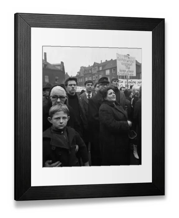 Framed Print : Due to the energy and mining crisis Framed Print : Due to the energy and mining crisis