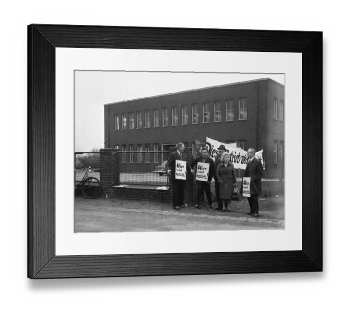 Framed Print : DEU, Germany. The strike of the textile workers in the collective bargaining conflict of IG Textil