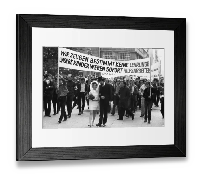 Framed Print : In the years 1965 to 1971, apprentices Framed Print : In the years 1965 to 1971, apprentices