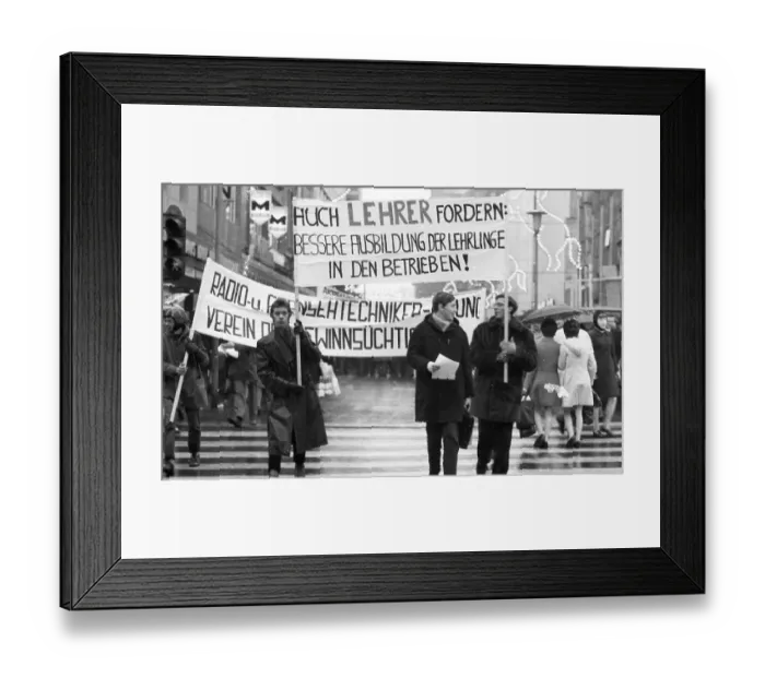Framed Print : In the years 1965 to 1971, apprentices Framed Print : In the years 1965 to 1971, apprentices