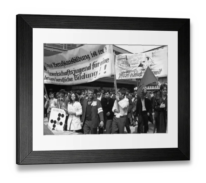 Framed Print : In the years 1965 to 1971, apprentices Framed Print : In the years 1965 to 1971, apprentices