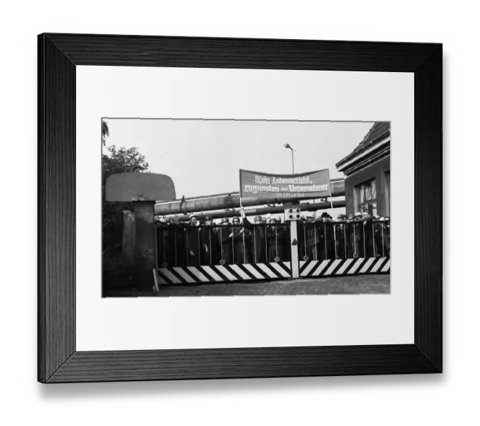 Framed Print : The expansion of the spontaneous strikes in September 1969 extended to the Ruhr area