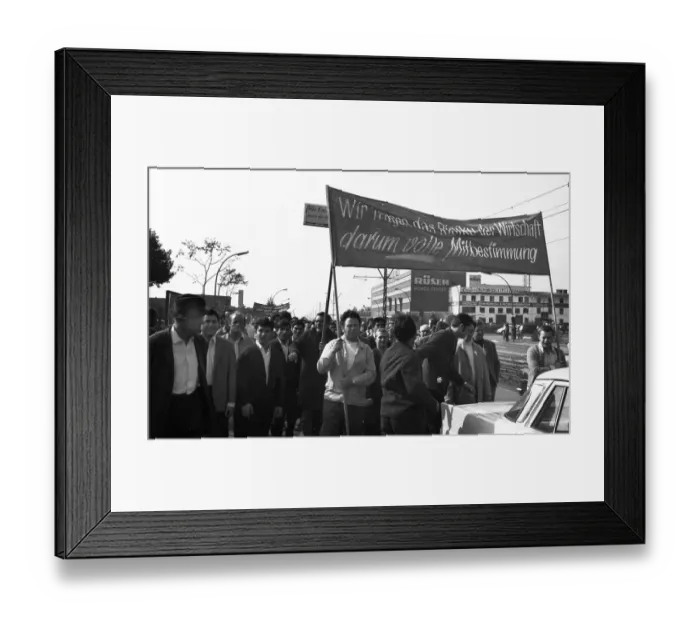 Framed Print : The expansion of the spontaneous strikes in September 1969 extended to the Ruhr area Framed Print : The expansion of the spontaneous strikes in September 1969 extended to the Ruhr area