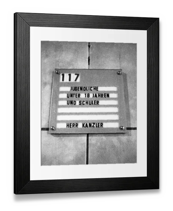 Framed Print : Unemployed or without an apprenticeship after leaving school was not uncommon in the 1970s Framed Print : Unemployed or without an apprenticeship after leaving school was not uncommon in the 1970s