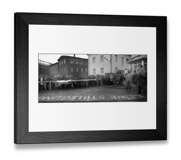 Framed Print : The workers defended themselves against the threat of closure of their Stuebbe-Demag factory by occupying their