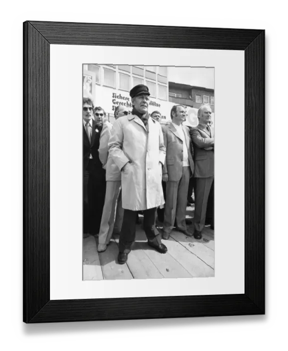 Framed Print : The DGB central event on 1 May 1975 with the Federal Chancellor in Gelsenkirchen Framed Print : The DGB central event on 1 May 1975 with the Federal Chancellor in Gelsenkirchen