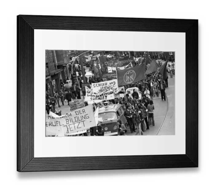 Framed Print : Demonstration of 30, 000 of the DGB youth against unemployment and better vocational training on 19 Framed Print : Demonstration of 30, 000 of the DGB youth against unemployment and better vocational training on 19