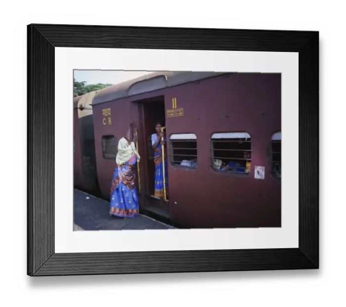 Framed Print : Traffic, here in New Delhi, Agra and Central India in October 1999 Framed Print : Traffic, here in New Delhi, Agra and Central India in October 1999