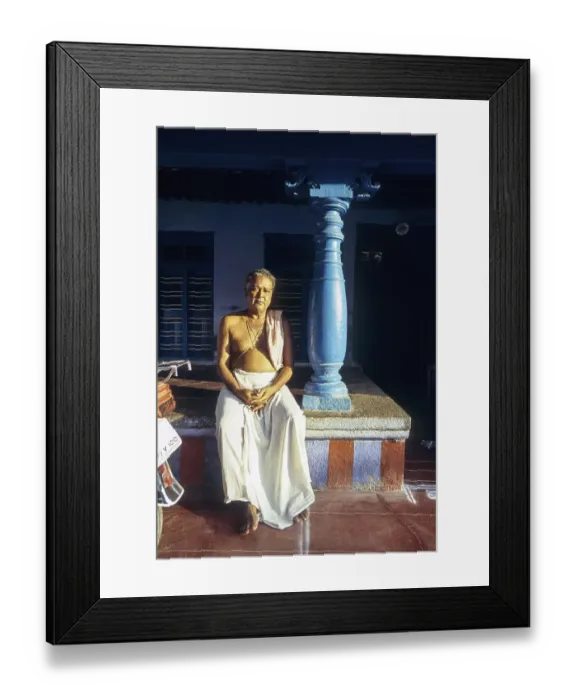 Framed Print : Brahmin old man sitting in front of his Agraharam house Brahmin quarter at Sundarapandiapuram near Courtalam Kutralam