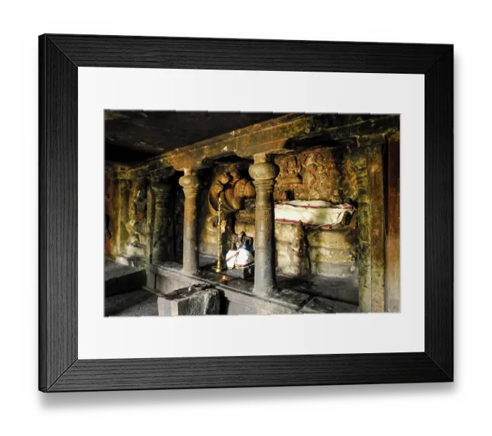 Framed Print : The 15ft carved image of Lord Anantha Padmanabha lying on the serpent Adisesha in the Ananthapadmanabha Swamy rock- cut