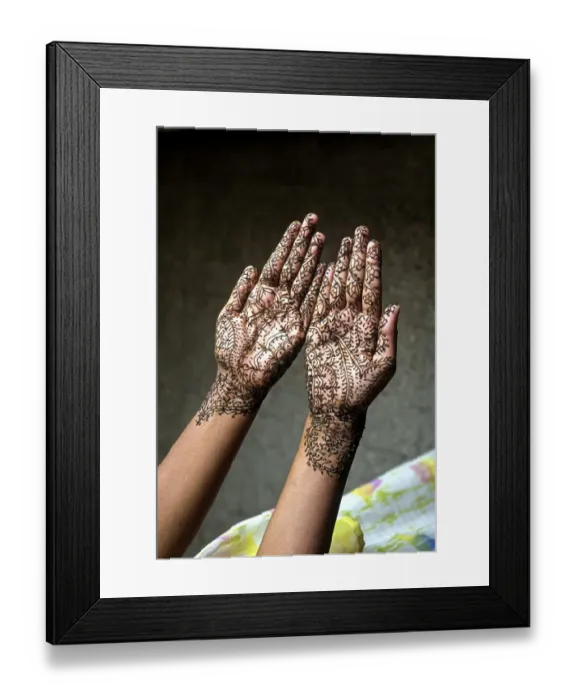 Framed Print : A woman showing mehandi henna applied hands