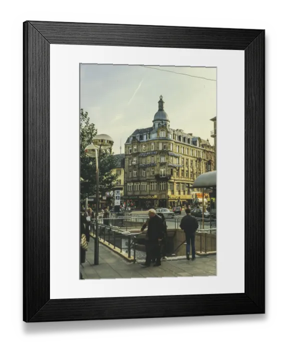 Framed Print : Rotebuehlplatz underground station city centre
