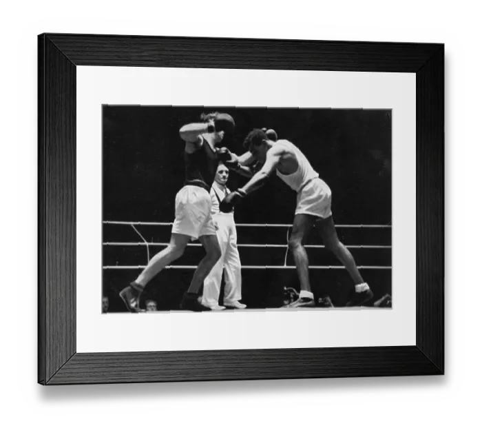 Framed Print : Boxing, Herbert Runge (Olympic heavyweight champion) (Germany) fighting Lovell (Argentina)