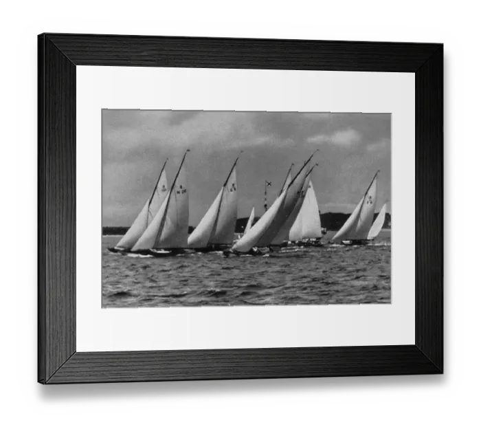 Framed Print : Sailing, 8m R Class Yachts in the Race