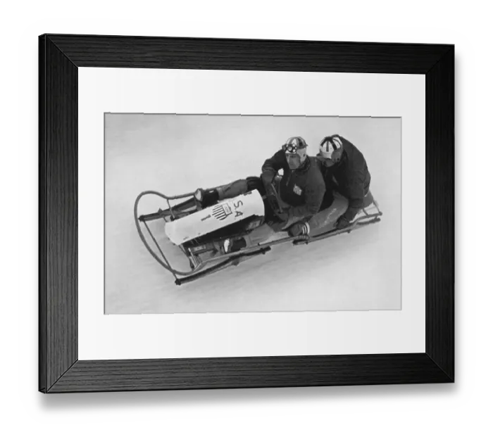 Framed Print : Bobsleigh, two-man bob (Brown-Washbond) Framed Print : Bobsleigh, two-man bob (Brown-Washbond)