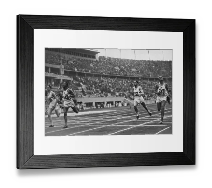Framed Print : At the finish of the 400 m run Framed Print : At the finish of the 400 m run