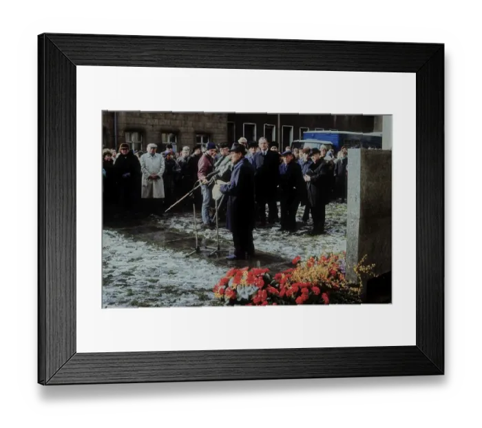 Framed Print : GDR, Berlin, 27 February 1988