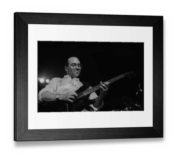 Framed Print : GDR, Berlin, 9. 4. 1988, Al Di Meola Framed Print : GDR, Berlin, 9. 4. 1988, Al Di Meola