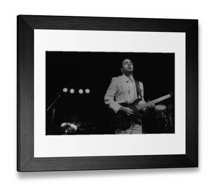 Framed Print : GDR, Berlin, 9. 4. 1988, Al Di Meola Framed Print : GDR, Berlin, 9. 4. 1988, Al Di Meola