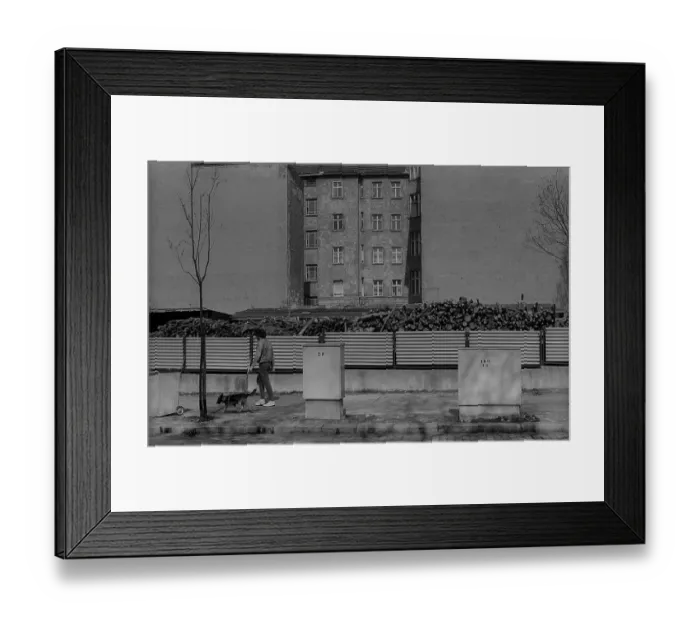 Framed Print : GDR, Berlin, 16. 4. 1988, rear buildings in Gleimstrasse at Falkplatz