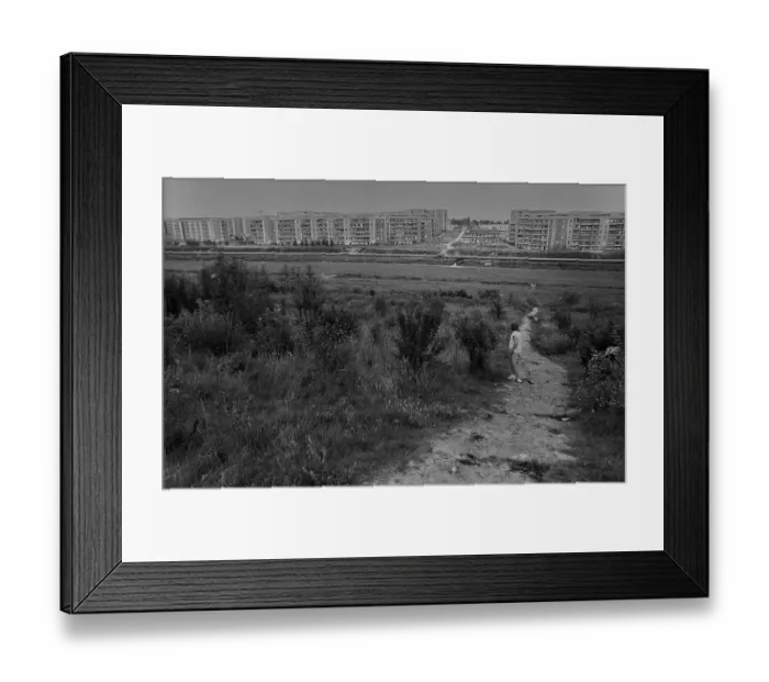 Framed Print : GDR, Berlin, 16. 6. 1988, on the Kienberg in Hellersdorf