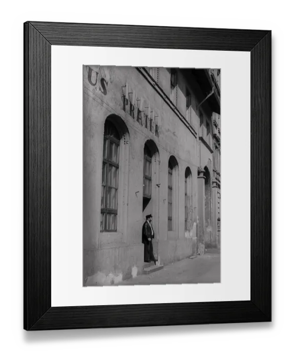 Framed Print : GDR, Berlin, 5. 4. 1988, Kreiskulturhaus Prater Framed Print : GDR, Berlin, 5. 4. 1988, Kreiskulturhaus Prater
