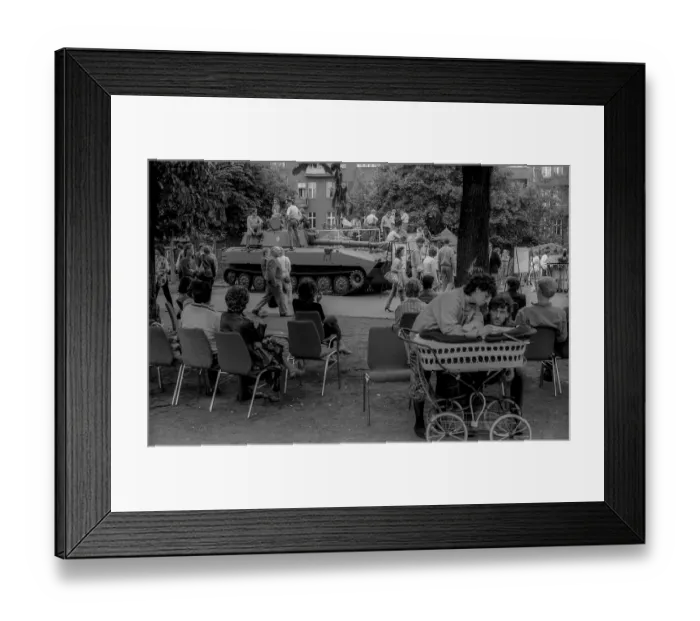 Framed Print : GDR, Berlin, 18. 06. 1987, ND (Neues Deutschland) Press festival