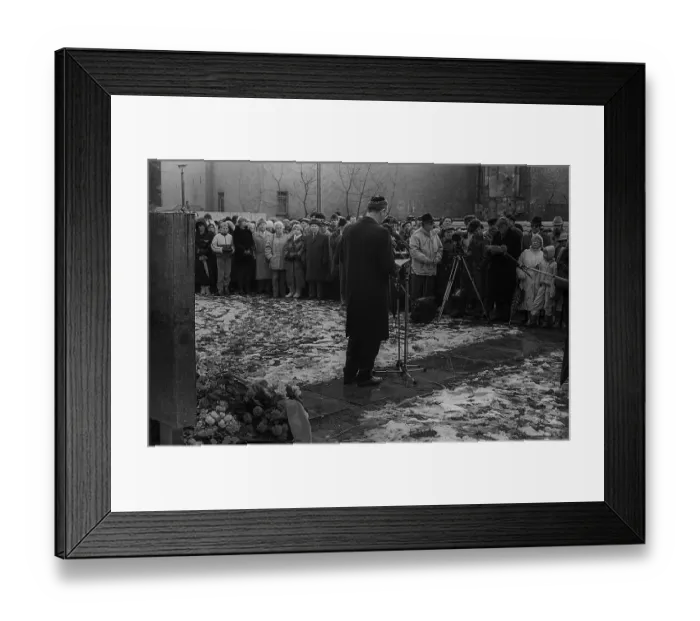 Framed Print : GDR, Berlin, 27. 2
