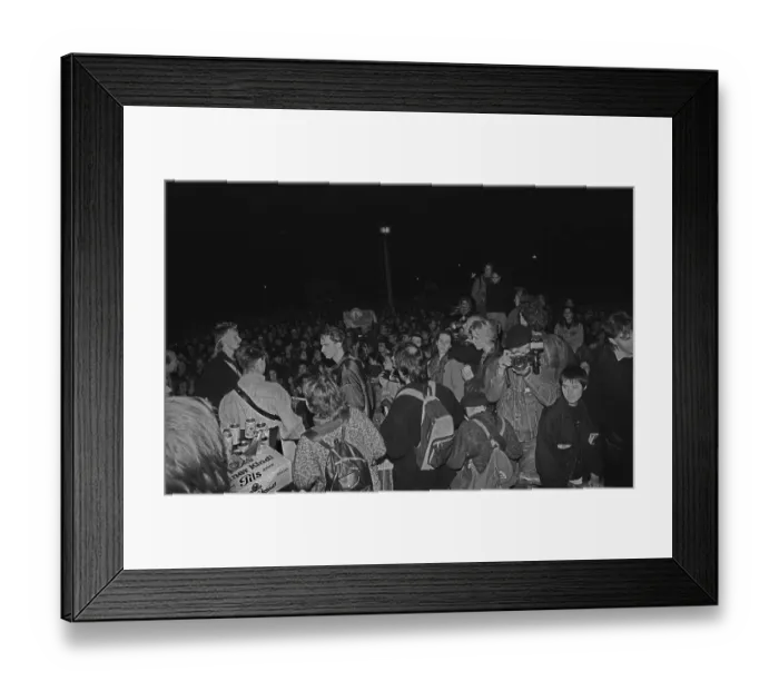 Framed Print : GDR, Berlin, 02. 10. 1990, alternative celebration on the eve of reunification on 02