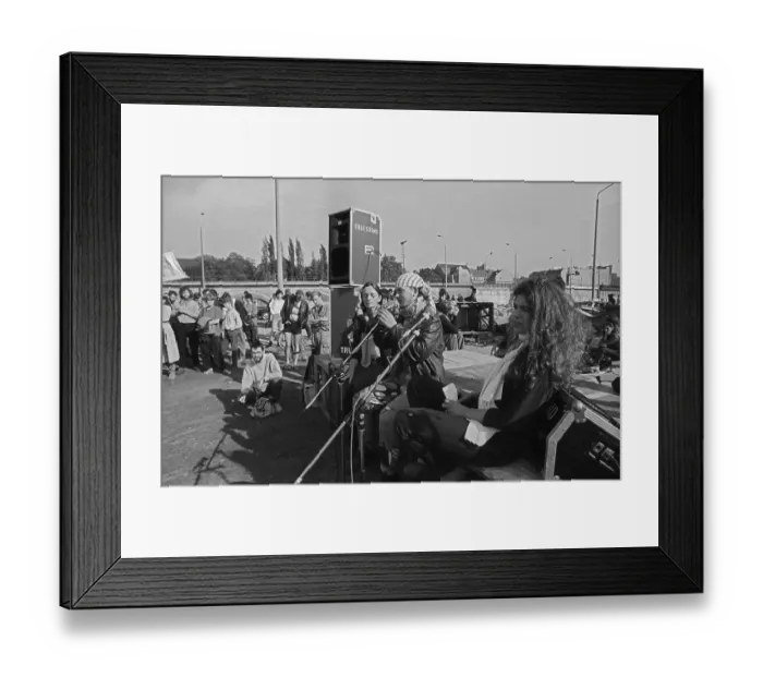 Framed Print : GDR, Berlin, 03. 10. 1990, foundation of the Autonomous Republic of Utopia at the watchtower at the Spreebogen