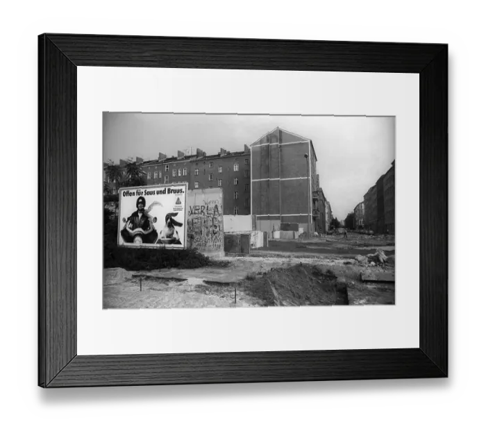 Framed Print : GDR, Berlin, 12 June 1990, Wall Framed Print : GDR, Berlin, 12 June 1990, Wall