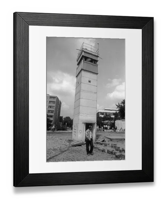 Framed Print : GDR, Berlin, 13 June 1990, demolition of the Wall on the historic Bernauer Strasse