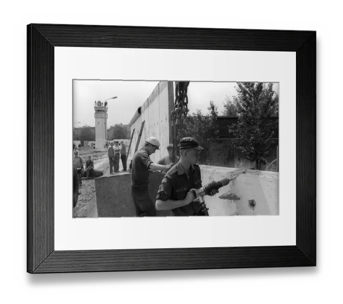 Framed Print : GDR, Berlin, 13 June 1990, demolition of the Wall on the historic Bernauer Strasse Framed Print : GDR, Berlin, 13 June 1990, demolition of the Wall on the historic Bernauer Strasse