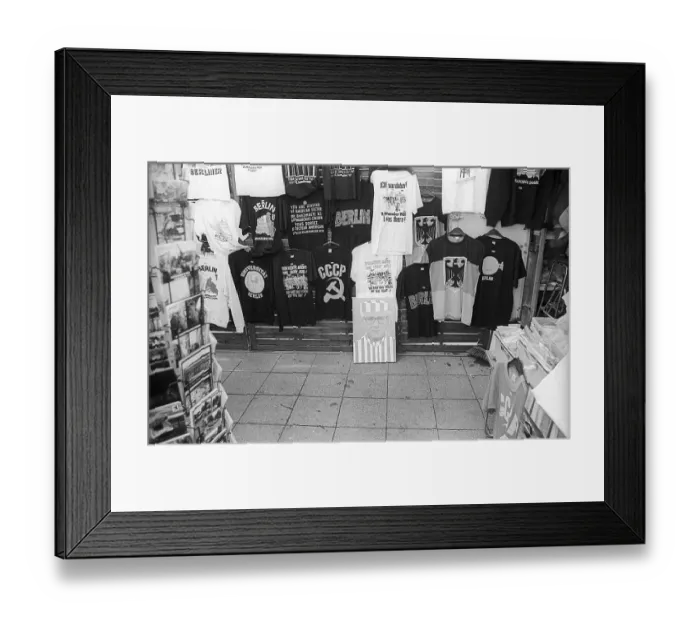 Framed Print : GDR, Berlin, 03. 03. 1990, Wall at Potsdamer Platz