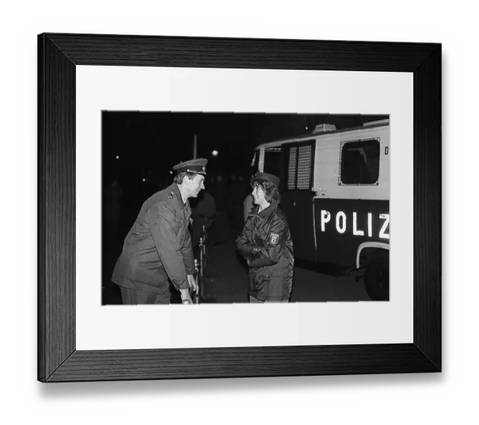 Framed Print : GDR, Berlin, 21. 02. 1990, demolition of the Wall at the Reichstag