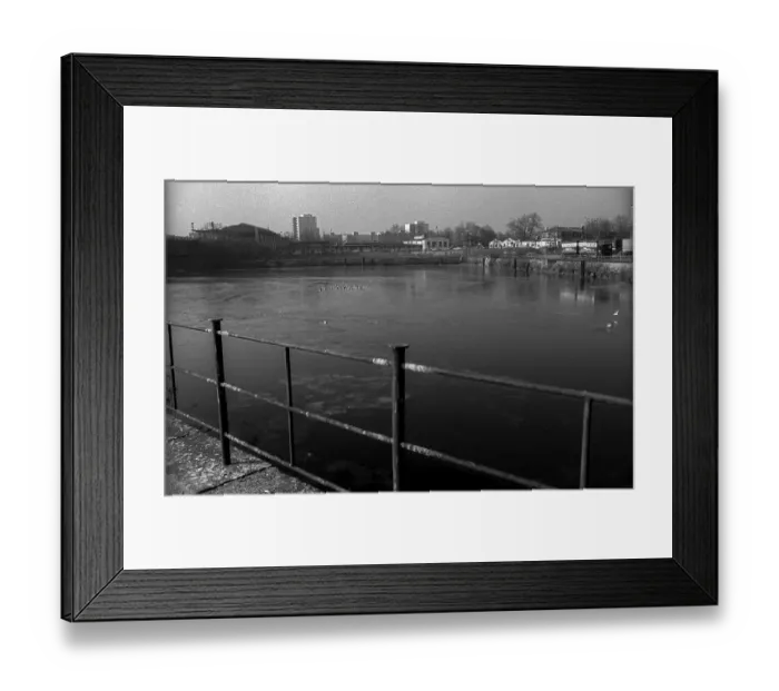 Framed Print : GDR, Berlin, 02. 02. 1990, Humboldthafen Framed Print : GDR, Berlin, 02. 02. 1990, Humboldthafen