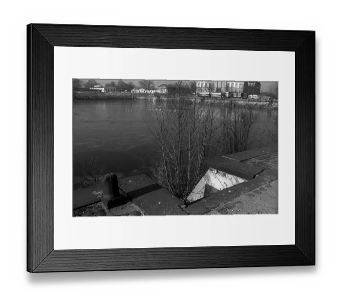Framed Print : GDR, Berlin, 02. 02. 1990, view towards Invalidenstrasse