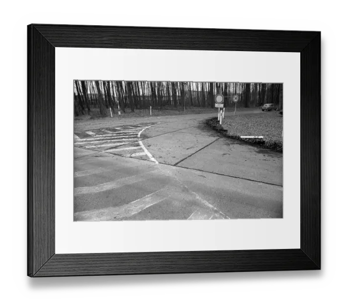 Framed Print : GDR, Bernau, 29. 01. 1990, Waldsiedlung