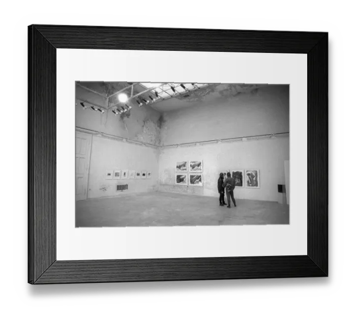 Framed Print : Germany, Berlin, 13. 01. 1991, Galerie am Pariser Platz