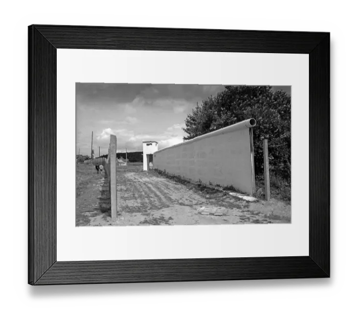 Framed Print : Germany, Moedlareuth, 18. 08. 1991