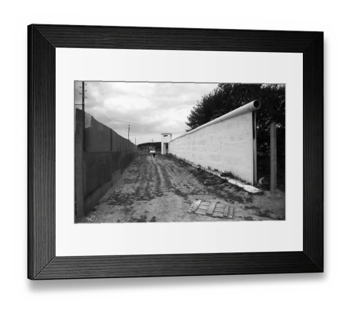Framed Print : Germany, Moedlareuth, 18. 08. 1991