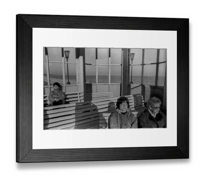 Framed Print : GDR, Binz, 04. 11. 1988, Sonnende, Pavilion Framed Print : GDR, Binz, 04. 11. 1988, Sonnende, Pavilion
