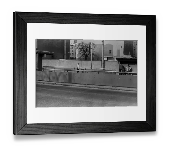 Framed Print : GDR, Berlin, 06. 02. 1989, tram stop Wilhelm-Pieck-Strasse (Torstrasse) Framed Print : GDR, Berlin, 06. 02. 1989, tram stop Wilhelm-Pieck-Strasse (Torstrasse)
