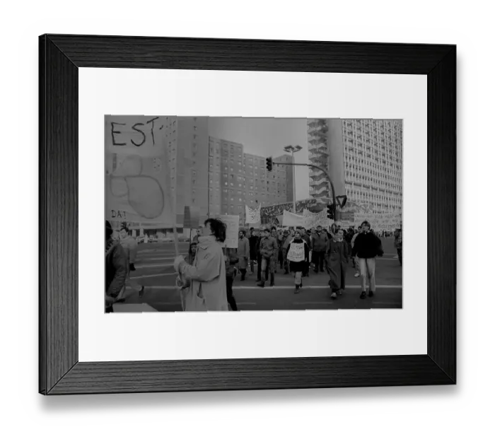 Framed Print : GDR, Berlin, 19.11.1989, Demo on 19 November 89 Framed Print : GDR, Berlin, 19.11.1989, Demo on 19 November 89