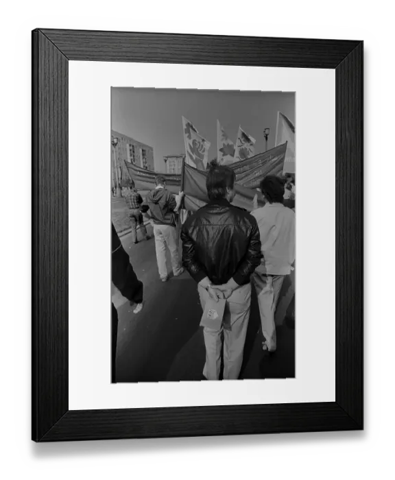 Framed Print : GDR, Berlin, 01.05.1988, 1st May demonstration in the Karl-Marx-Allee