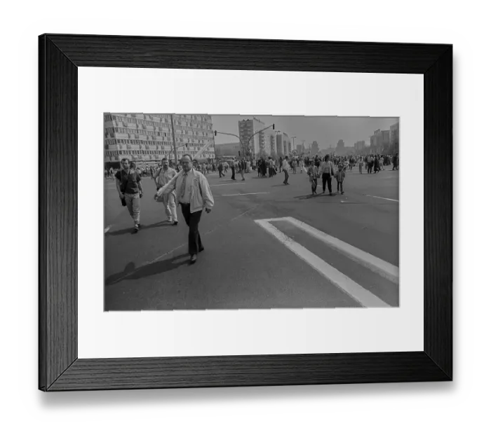 Framed Print : GDR, Berlin, 01.05.1988, 1st May demonstration in Karl-Marx-Allee