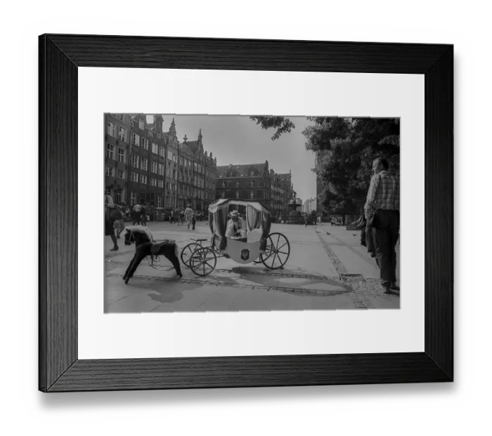 Framed Print : Poland, Gdansk, 24.8.1988, street scene in Gdansk Framed Print : Poland, Gdansk, 24.8.1988, street scene in Gdansk