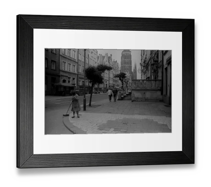 Framed Print : Poland, Gdansk, 24.8.1988, street scene in Gdansk